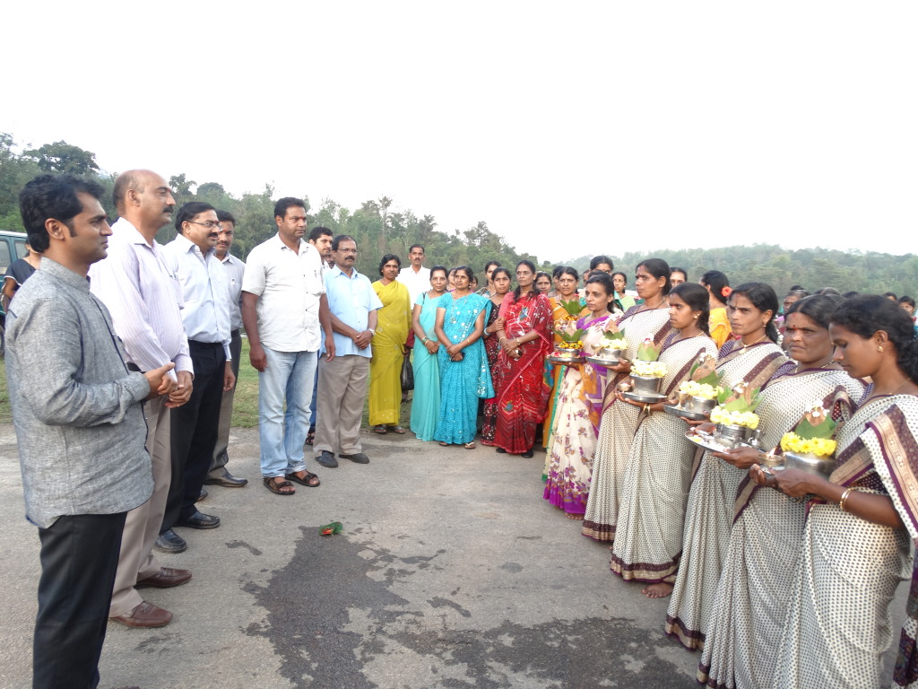 SHG members welcoming Mr. Chintala for his visit to Somwarpete Watershed area
